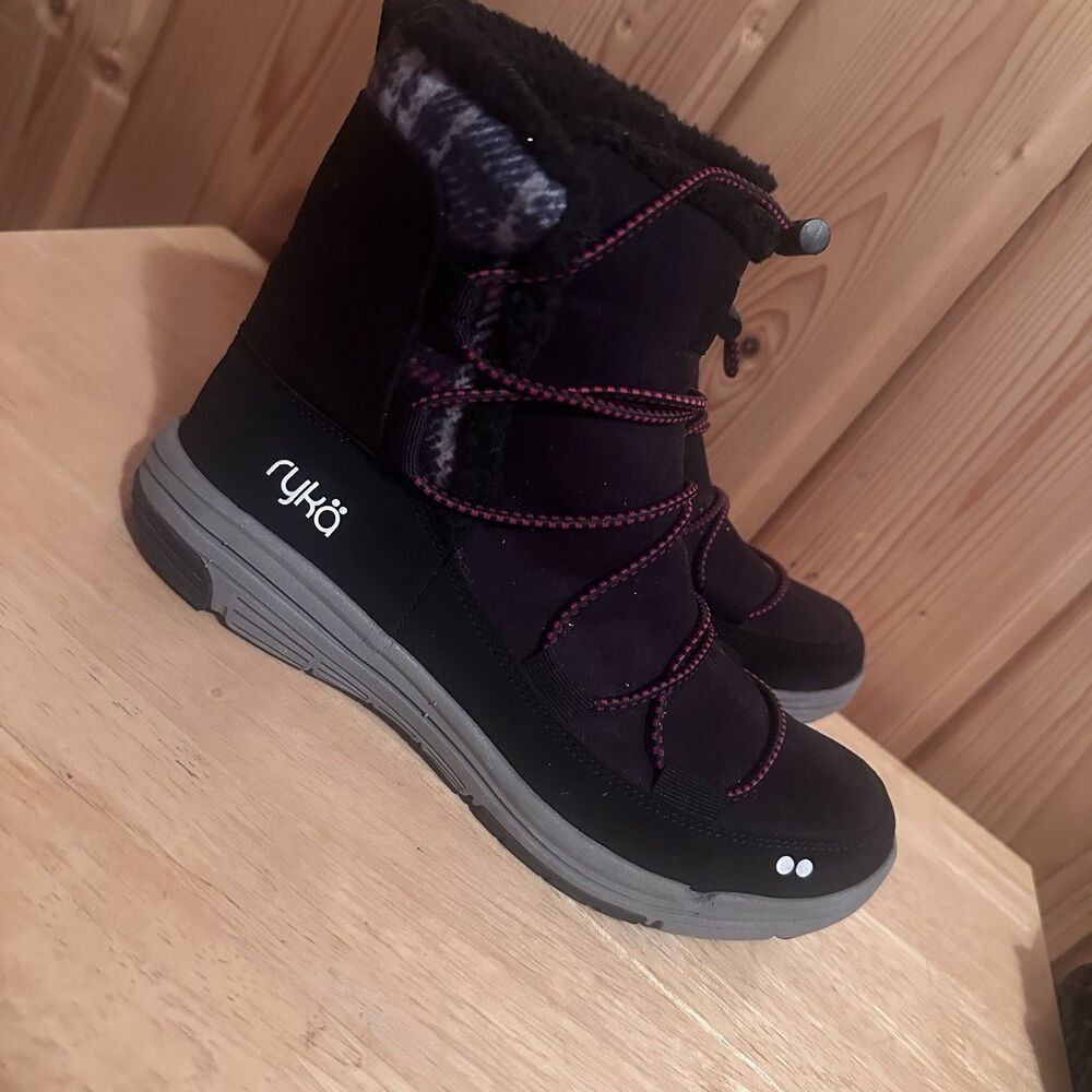Ryka Alyssa Womens Snow Boots Size 6M Black Pink Faux Fur Bungee Lace